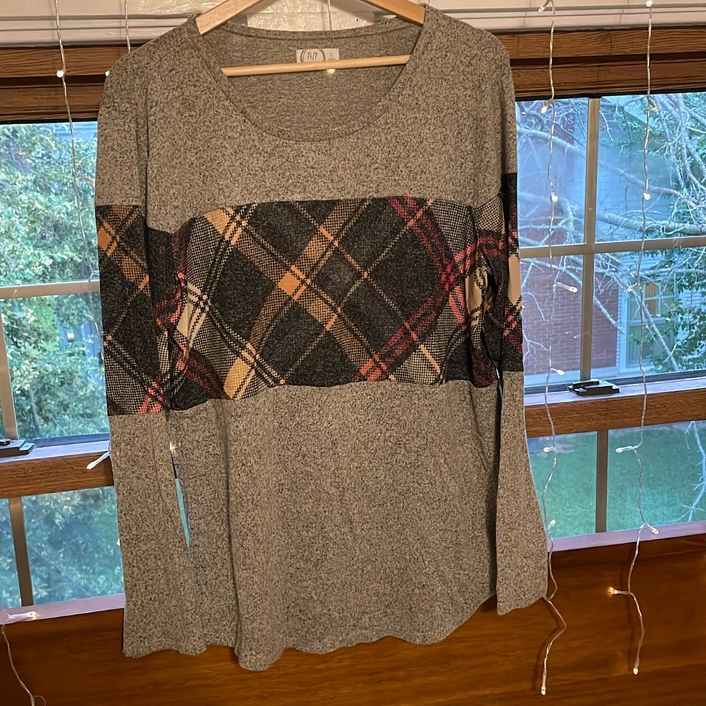 Large Grey and Plaid Long Sleeve T-Shirt